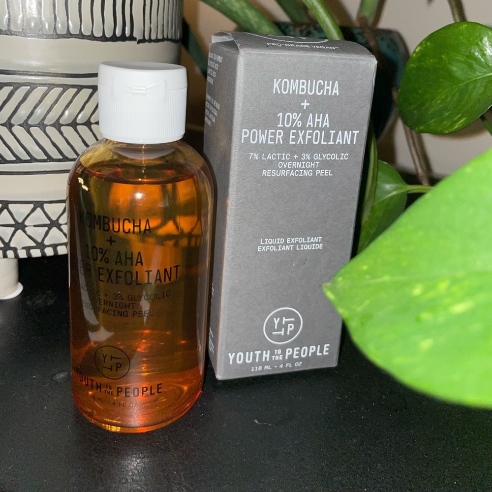 YOUTH OF THE PEOPLE Kombucha + 10% AHA Power Exfoliant
